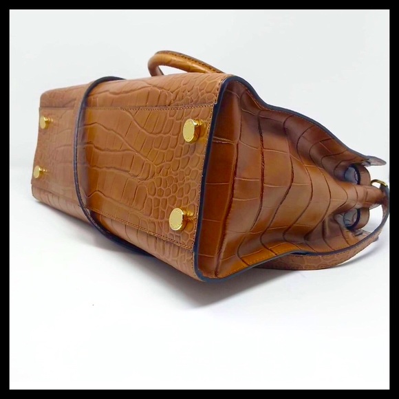 ❌SOLD❌ Dillon Large Embossed Croc NS Tote - Picture 7 of 12